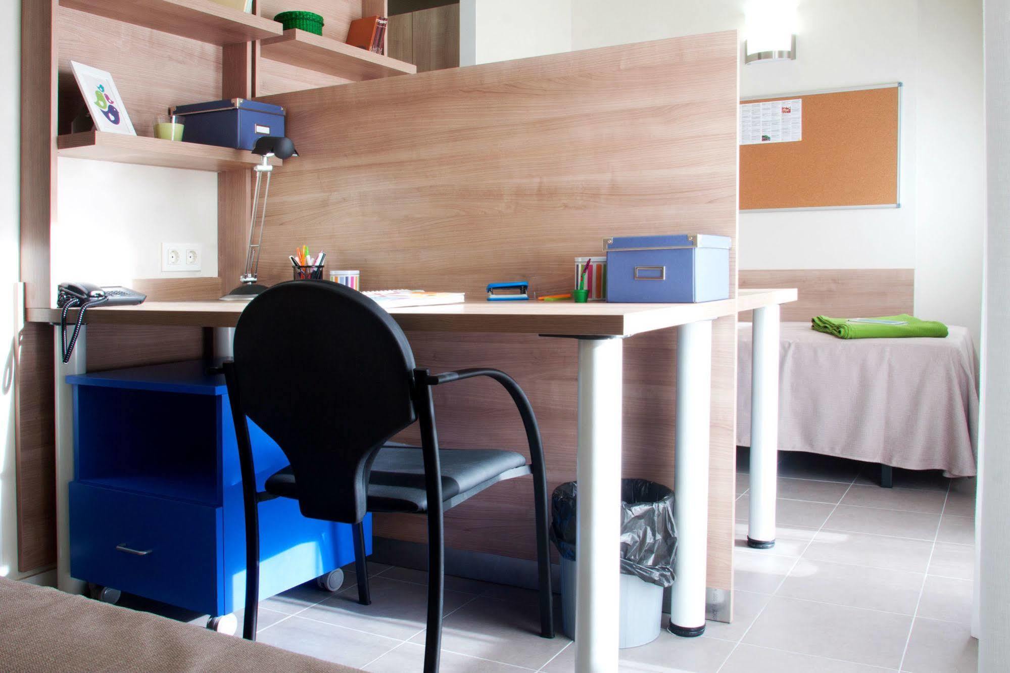 Colegio Mayor Resa La Concepcion Valencia Kültér fotó